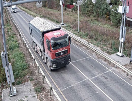 С 1 января 2025 года увеличены размеры штрафов за нарушения правил движения тяжеловесных и(или) крупногабаритных транспортных средств. 