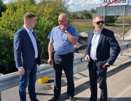 5 сентября состоялось совещание на объекте «Реконструкция мостового перехода через р. Холохольня на км 7+622 автомобильной дороги «Щекино – Одоев – Арсеньево» - автоподъезд к н.п. Малынь в Щекинском районе Тульской области»