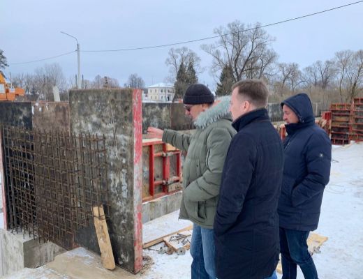 В период с 19 февраля по 22 февраля 2024 года были проведены плановые производственные совещания под председательством первого заместителя директора – главного инженера ГУ ТО «Тулаупрадор» Миронова Дмитрия Витальевича на объектах реконструкции, планируемы